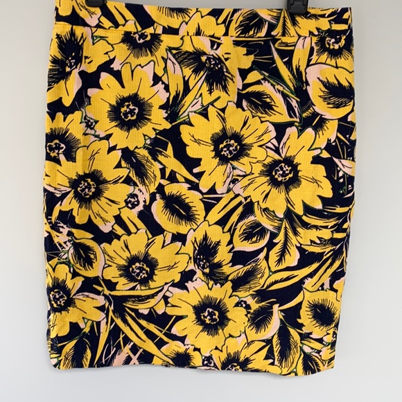 J. Crew Dresses & Skirts - ✨J.Crew Sunflower Basketweave Pencil Skirt ✨